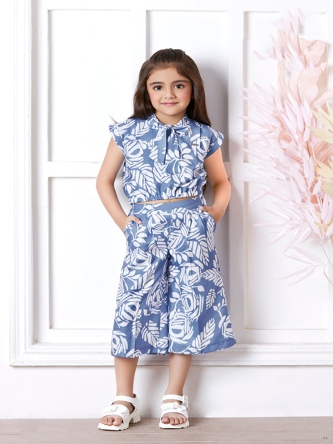Babyhug Cotton Ankle Length Denim Culottes Glitter Star Print - Blue